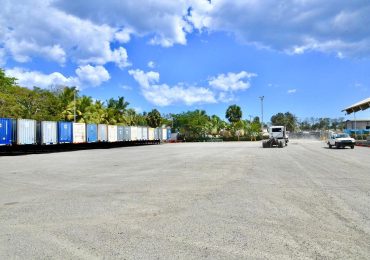 Empresa logística informa fallecimiento de conductor de camión tras caer al río Ozama