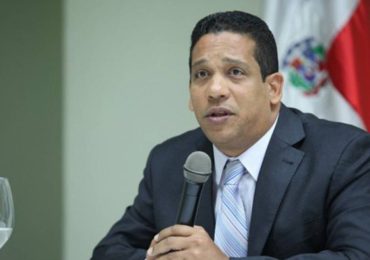 Contrataciones Públicas envía primeros casos a la PGR y suspende más de 300 proveedores