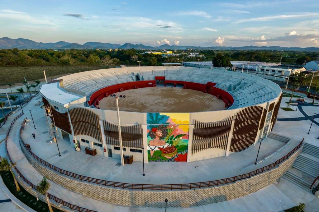 Presidente Abinader deja inaugurada la Plaza Multiuso Seibana para impulsar el turismo