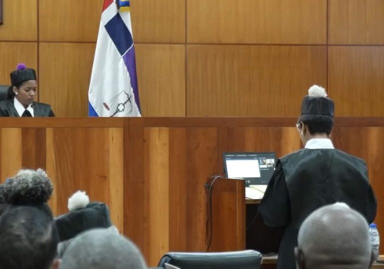 Video | Procesos de investigación con “papeles que no sirven para probar nada”