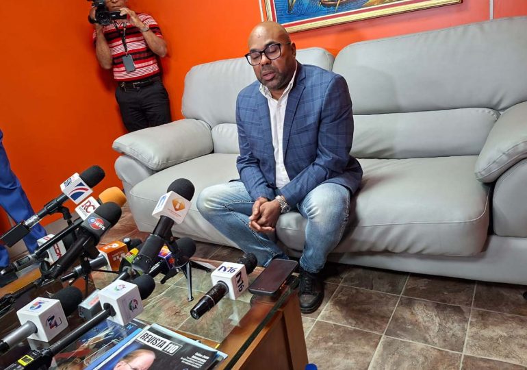 Video | Ramón Alburquerque llega hoy al país, tras concluir su tratamiento en Estados Unidos