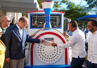 Inauguran y ponen en circulación “Roco el Tren Turístico de Santiago”