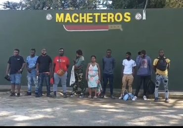 Video: Ejército intercepta motocicletas con 11 haitianos indocumentados durante operativos en Mao