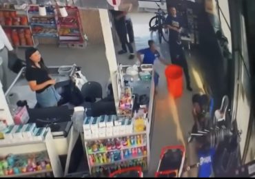 Incidente violento en Verón deja dos heridos tras desarme de un agente de seguridad