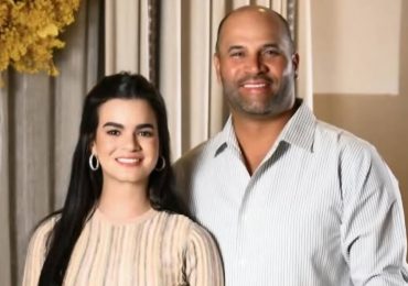 Nicole Fernández felicita a su esposo Albert Pujols por su cumpleaños