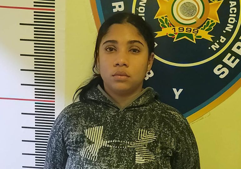 Se entrega de manera voluntaria mujer acusada de muerte de hermana adolescente en San Francisco de Macorís