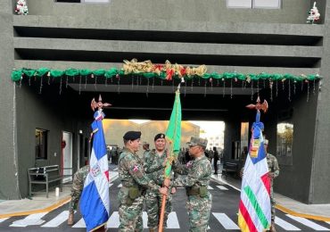Comandante del Ejército dispone cambios de mando en varias unidades militares