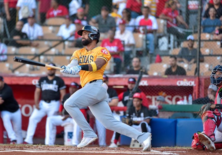 Águilas cortan invicto de los Leones con triunfo 4-1