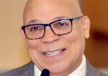 Amazon selecciona al periodista Marino Zapete para proyectar su obra en el mercado anglosajón