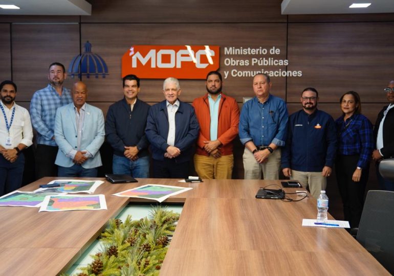 Obras Públicas e INAPA consolidan coordinación para optimizar el asfaltado y saneamiento