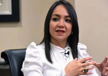 Interior y Policía habilita centro gratuito para verificar celulares y combatir el mercado ilícito