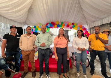 Francisco Fernández culmina la Ruta del Día de Reyes llevando sonrisas y esperanza a la niñez de Santo Domingo