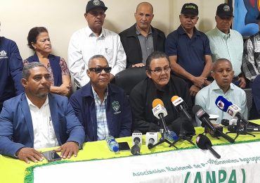 Agrónomos marcharán al Palacio Nacional el miércoles 12 de febrero en demandas de aumento salarial, cancelaciones y pensiones