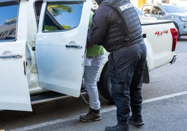 Entregan en EE.UU. dominicano acusado de asalto armado con intención de homicidio