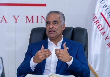 Gobierno proyecta expansión del sistema eléctrico con más de 50% adicional en energía base al 2028