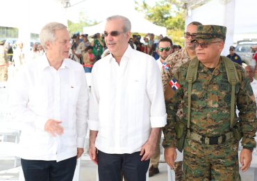 Ministro de Defensa presenta avances de la Verja Perimetral Inteligente al presidente Abinader y al presidente electo de Chile, José Antonio Kast
