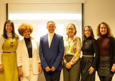 Una charla-conferencia sobre el tema para los inmigrantes en París