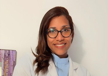 La doctora Victoria Aybar Ramírez hace un llamado a redefinir la vejez y promover una vida saludable y digna