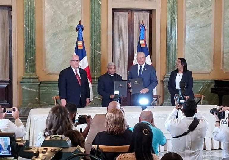 Video | Ministerio Administrativo de la Presidencia financiará 300 becas a universidad de la región Sur