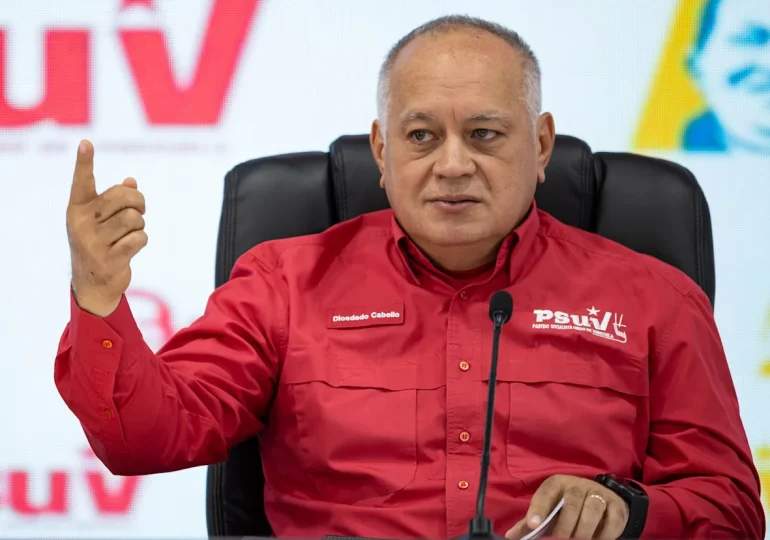 Cabello critica que quienes abogan por "supuestos presos políticos" no nombren a Maduro