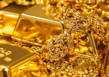 El oro se acerca a un récord de $5.000