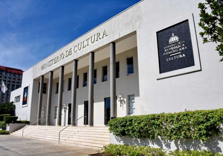 Ministerio de Cultura aclara que el Himno Nacional no está sujeto a derechos de autor