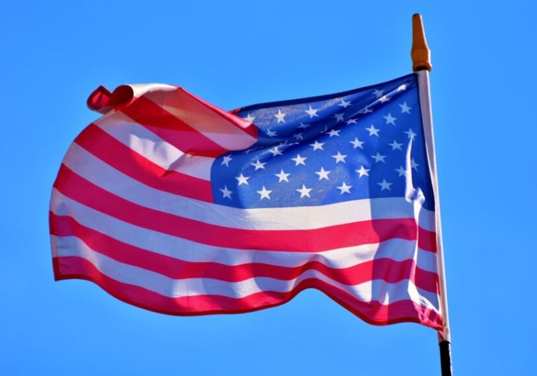 EE. UU. pide a sus ciudadanos no viajar a Venezuela y abandonar el país ante retenes de colectivos