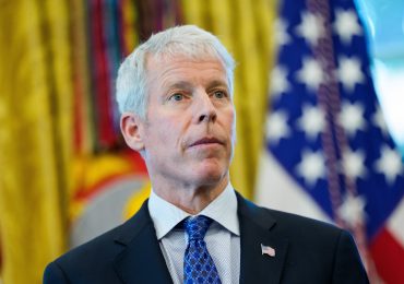 EEUU asegura que Chevron, Shell y Repsol "elevarán de inmediato" su inversión en Venezuela