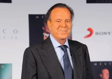 Julio Iglesias se prepara para responder a acusaciones con pruebas y mensajes privados