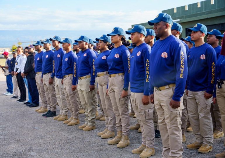 Migración convoca jóvenes para ingreso como agentes de interdicción migratoria en el Cibao