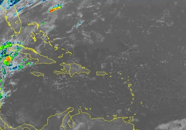 Meteorología prevé lluvias débiles este domingo y mejora del clima en la tarde
