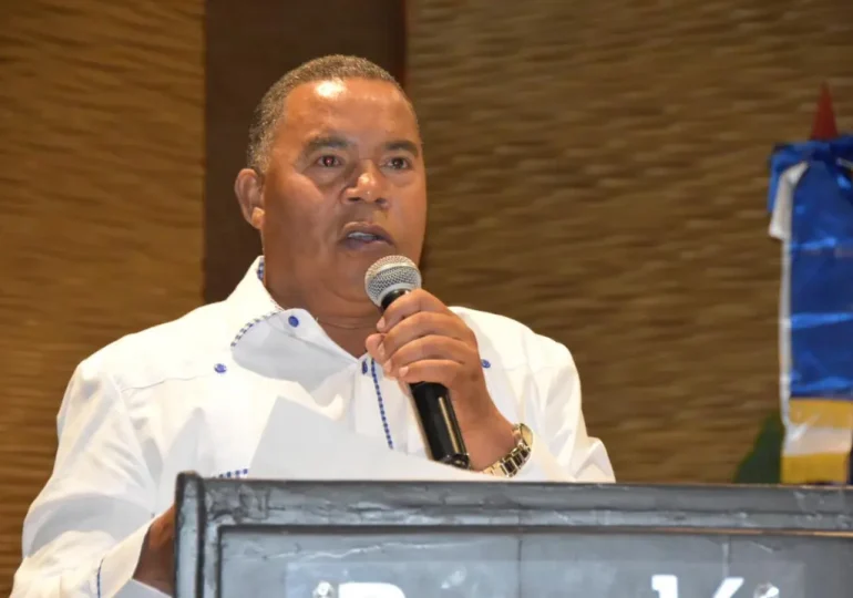 Más del 30% de los maestros presenta problemas de salud mental, afirma dirigente de la ADP