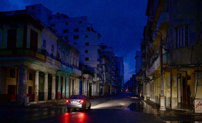 Cuba enfrenta un apagón histórico y una crisis energética sin precedentes