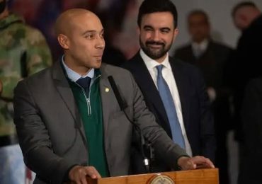 El doctor haitiano-estadounidense Alister Martin asume como nuevo comisionado de Salud de Nueva York