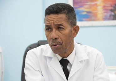 Video | Deploran la forma que fue destituido el director del Salvador B. Gautier: "Landrón debió tratarlo con más dignidad por ser un profesional de la salud"