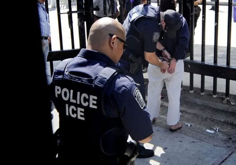 Exinstructor de ICE asegura que Gobierno Trump redujo cursos de formación de sus agentes