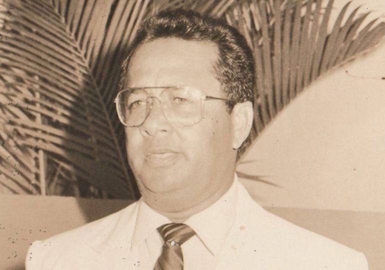 Familiares y amigos recuerdan a Temístocles Metz