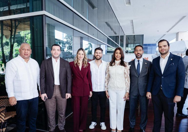 GALA Media Group distingue al senador electo más joven de Chile en encuentro bilateral