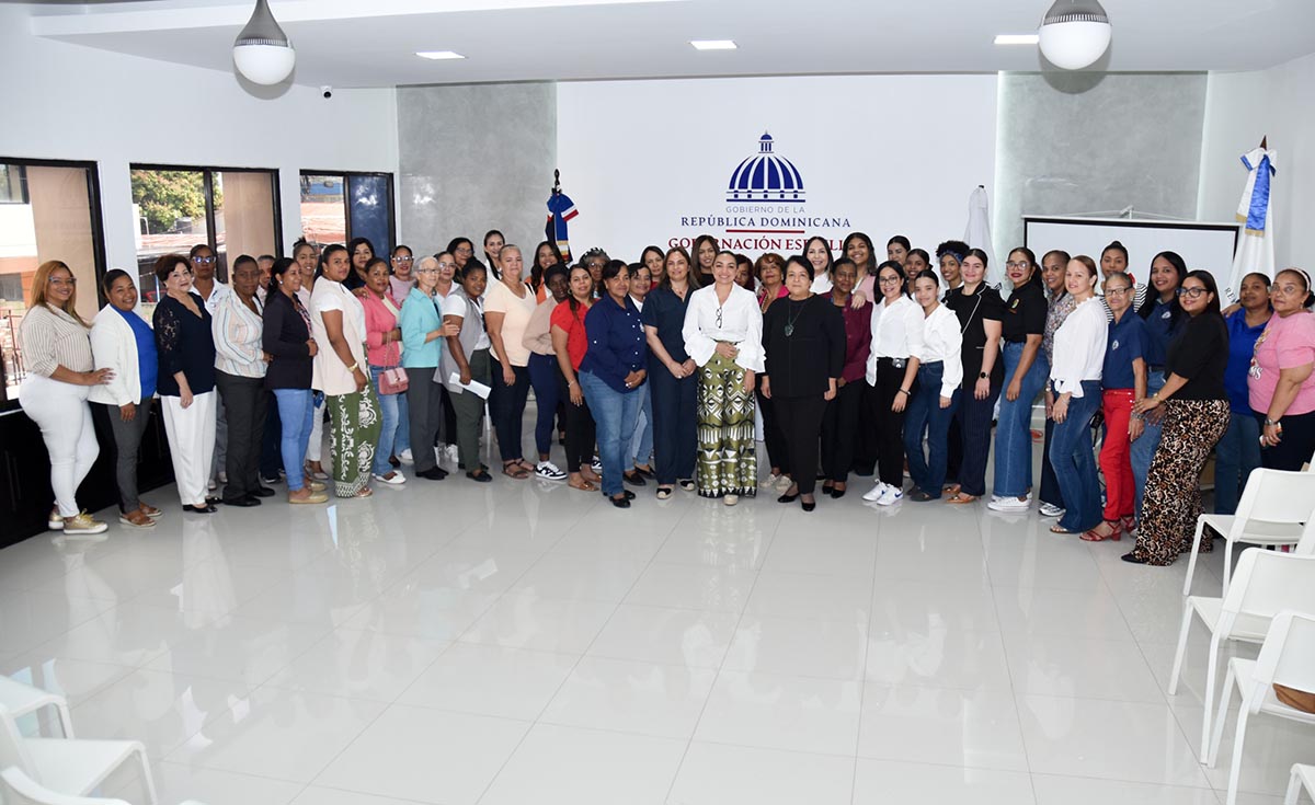 Gobernadora Patricia Muñoz y Ministerio de la Mujer encabezan Gran Consulta Nacional en Espaillat