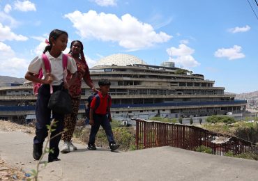 Gobierno empieza trabajos en temida cárcel de Caracas para convertirla en centro social