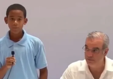 Estudiante que sorprendió a Abinader será presentador en “Pequeños Grandes Talentos”
