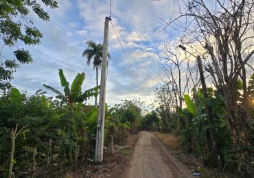 Edenorte fortalece redes eléctricas en comunidades de María Trinidad Sánchez y Hermanas Mirabal