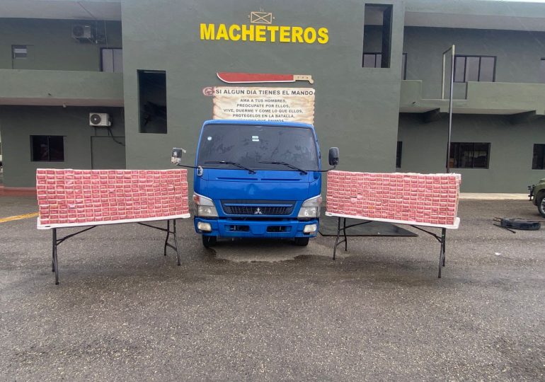Ejército ocupa camión con 150 mil cigarrillos en Montecristi