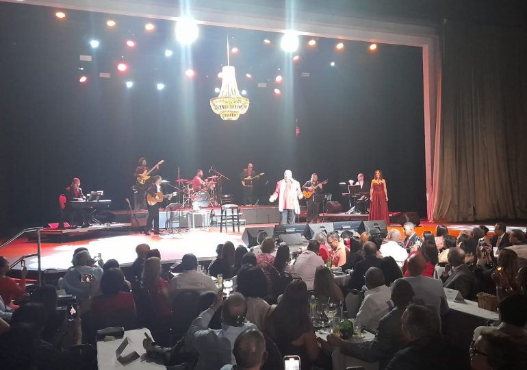 Danny Rivera: "La mujer es que nos trae el primer amor"