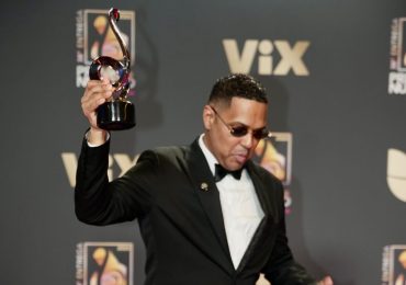 Santiago Matías hace historia en PLN con récords de audiencia y premio internacional en la música