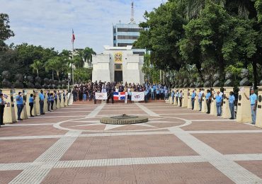 Escuelas Vocacionales rinde homenaje a los Padres de la Patria en el 182 aniversario de la Independencia Nacional