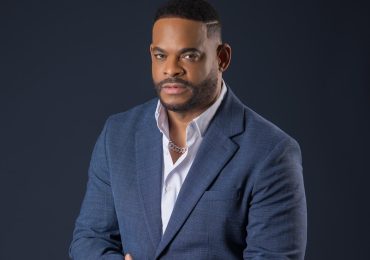 Equipo de Yiyo Sarante aclara situación migratoria y desmiente rumores de fraude