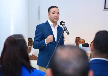 Dirigentes de la Fuerza del Pueblo hacia el PLD: Cientos se juramentan en Higüey junto a Frendy Reyes