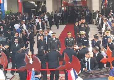 La vicepresidenta presidenta de la República, Raquel Peña, llega al Congreso Nacional para el discurso de rendición de cuentas de Luis Abinader