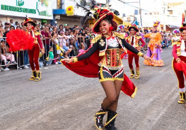 ¡Explosión de color, tradición y cultura! Carnaval de Herrera celebra por todo lo alto su entrega número 43